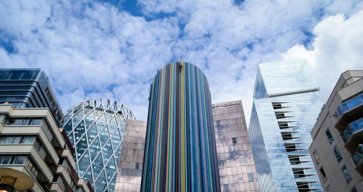 paris building office