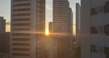 soleil lever immeubles