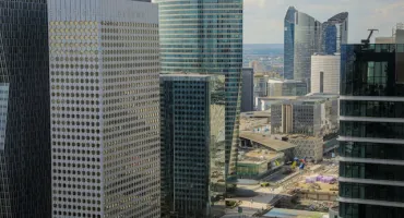 la defense