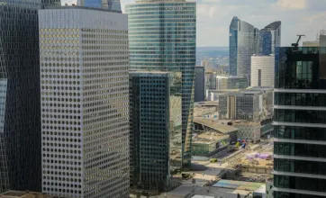 la defense